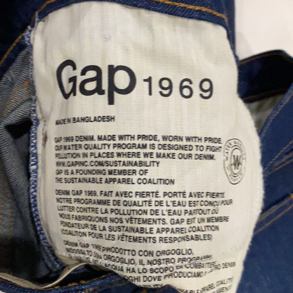 Gap distressed dark blue jeans sz 29 petite - Picture 6 of 9